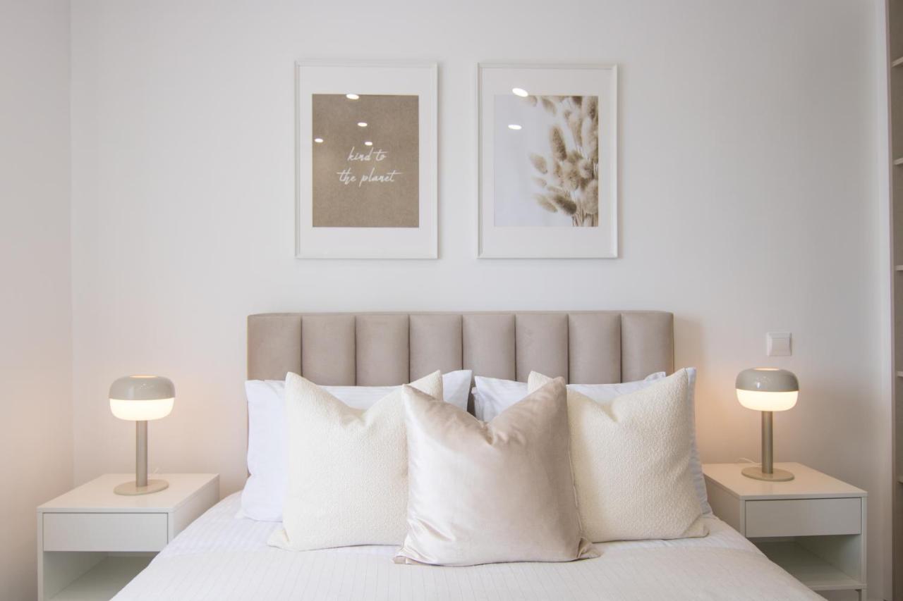 Phaedrus Living Seaview Modern Flat Limnaria 134 Apartment Paphos Bagian luar foto
